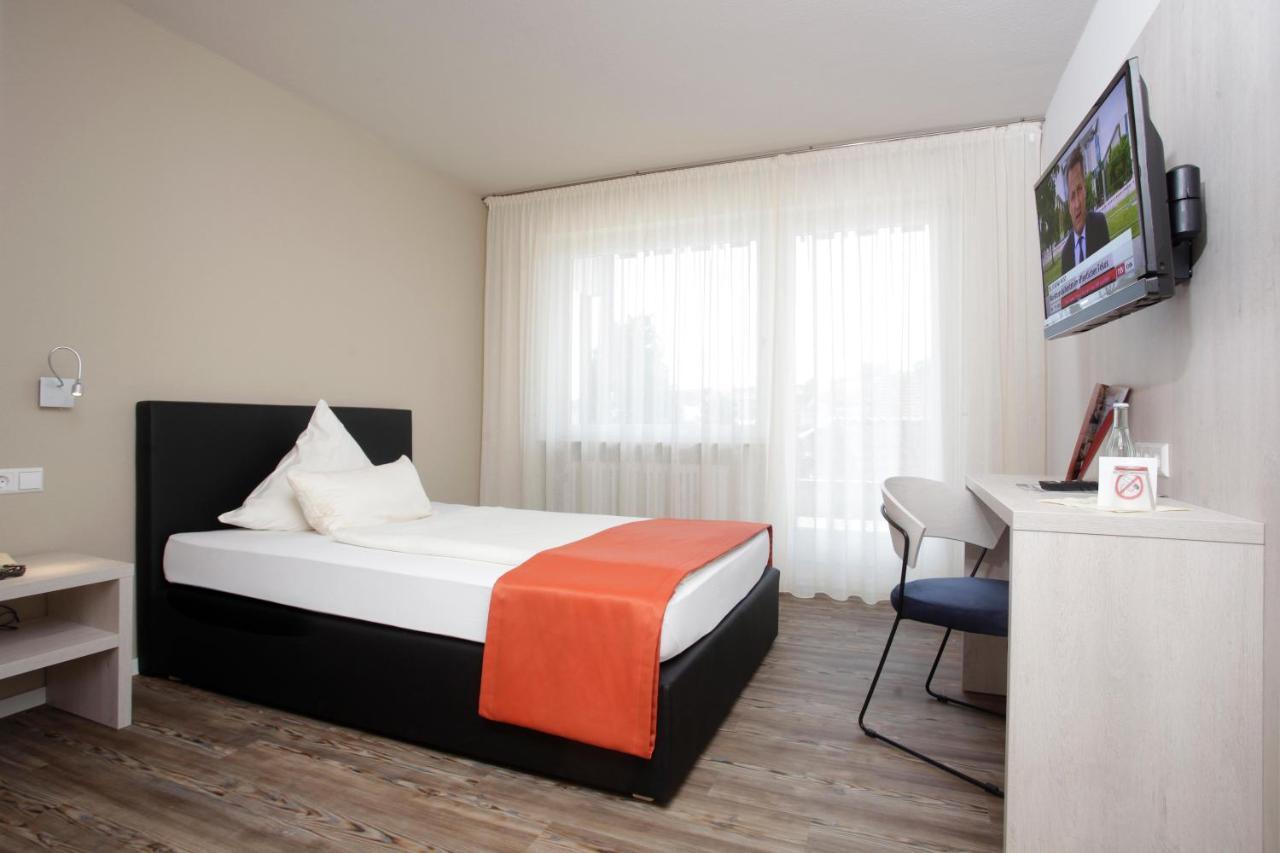 Stern Hotel Albershausen Bagian luar foto
