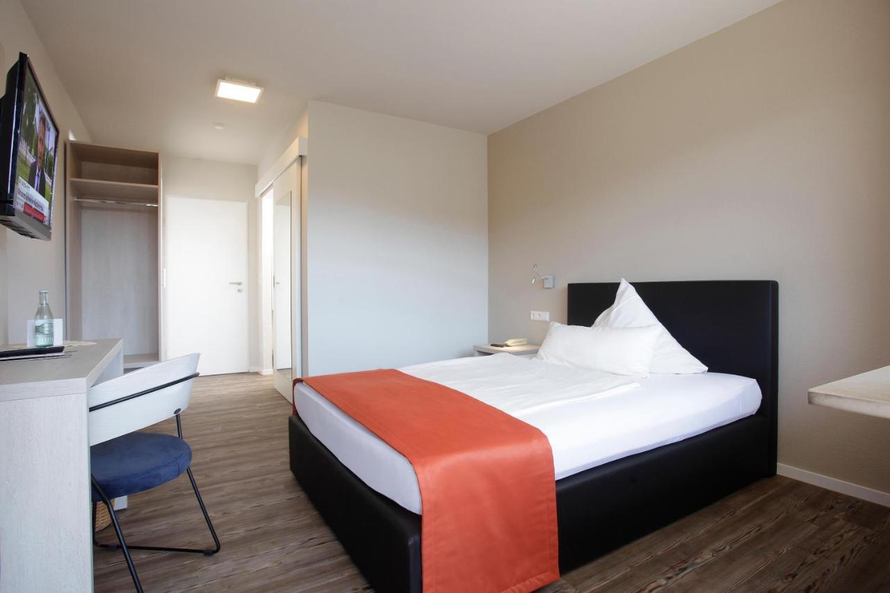 Stern Hotel Albershausen Bagian luar foto