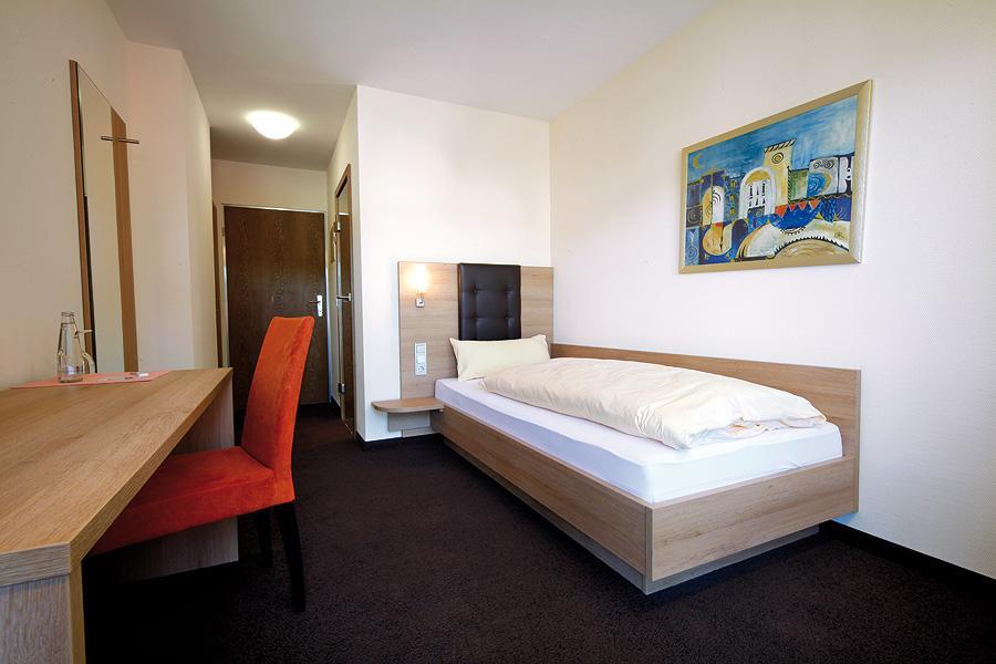 Stern Hotel Albershausen Bagian luar foto